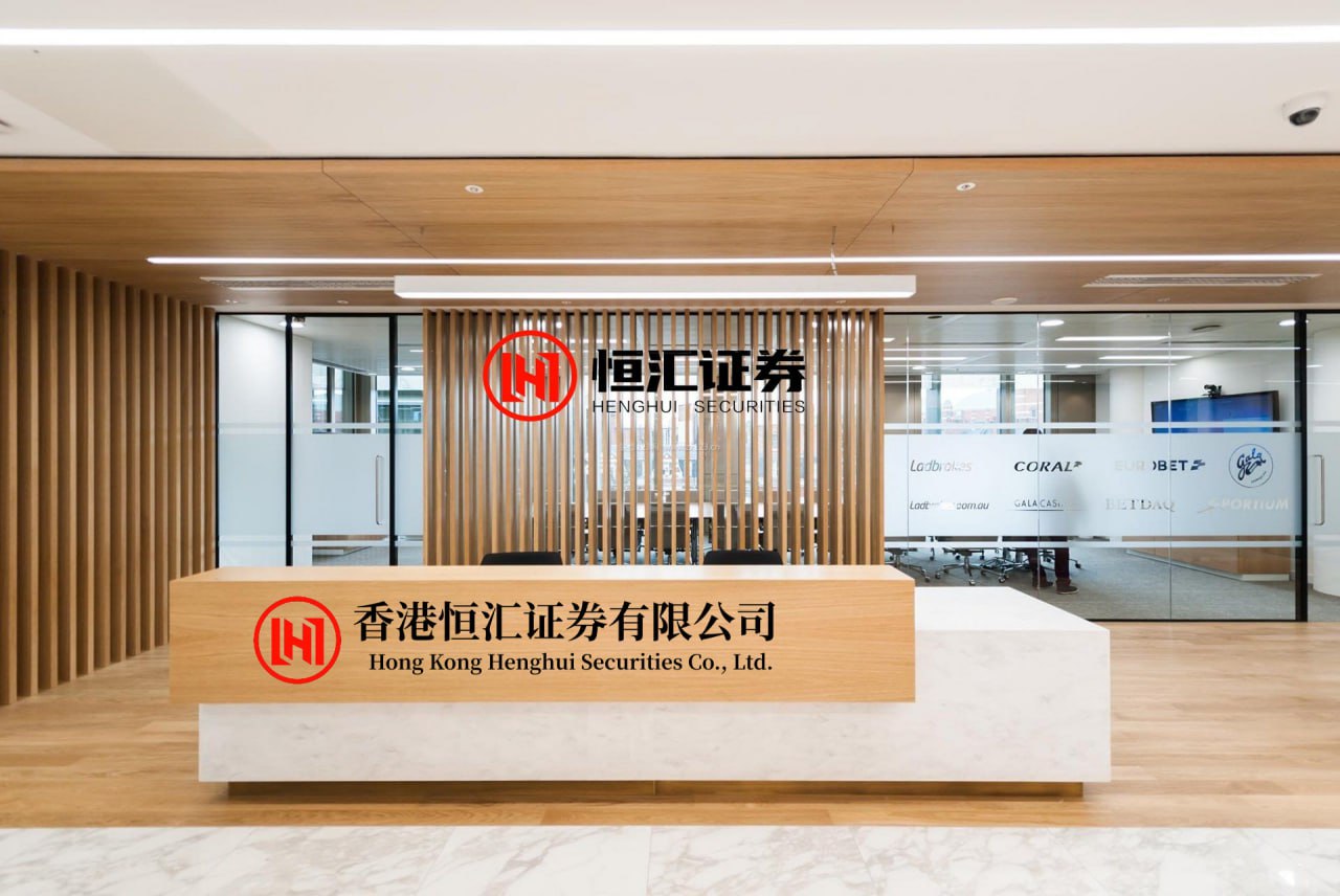 中鑫优配 三步炒股选龙头战法真的很管用！第一步：选龙1．量价齐升，股价破关键压力位，像踩油门冲刺。2．板块有政策利好或资金涌入，风...